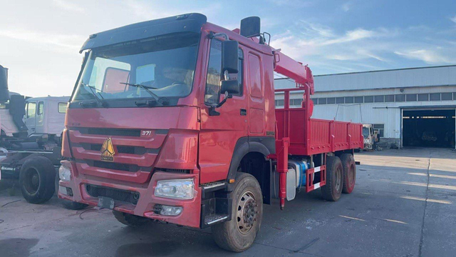SINO HOWO 371HP 6X4